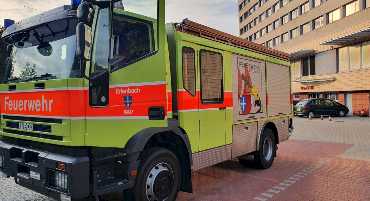 Varėnos rajono savivaldybė pasirūpino ugniagesiais: įsigytas gaisrinis automobilis